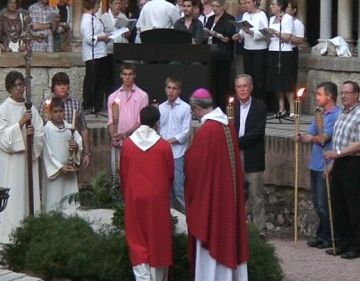 Alt: Els santcugatencs gaudeixen aquest cap de setmana d'una visió molt personal de la vida del màrtir Cugat
