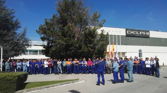 Delphi recorda amb un minut de silenci els treballadors desapareguts en l'accident de Germanwings