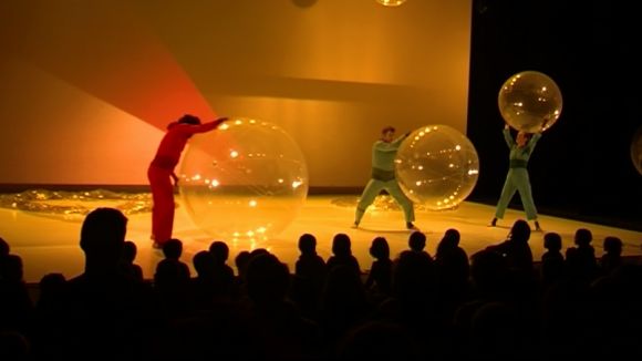 El festival 'El més petit de tots' porta l'espectacle 'Miravella' al Teatre-Auditori