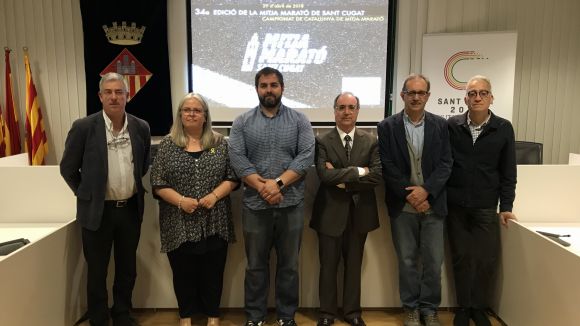 El baix ritme d'inscripcions i el nou recorregut marquen els dies previs de la Mitja Marató