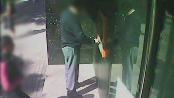 Desarticulada una banda que robava a caixers automàtics amb un nou mètode