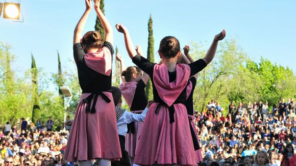 La ciutat es converteix en un gran escenari amb el 'Sant Cugat Balla!'