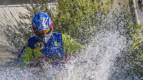 Adrià: 'Necessito un o dos espònsors per participar al Dakar'