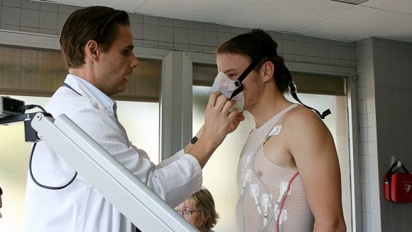 Jack Miller, subcampió mundial de Moto3, s'examina al CAR Sant Cugat