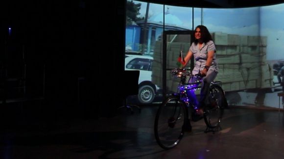 Nadia Ghulam porta les seves vivències a la guerra de l'Afganistan al Teatre-Auditori