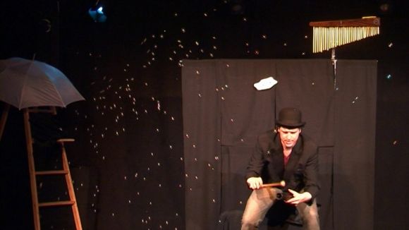 'Núvols' fusiona jazz, percussió i gest en un espectacle per a nadons