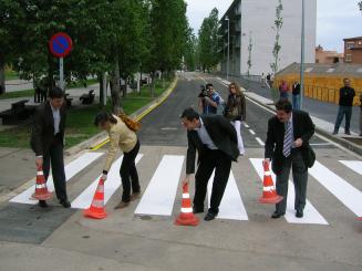 Obert al trànsit el tram que completa el doble sentit a l'avinguda Francesc Macià