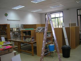 Alt: Les escoles es troben a punt per l'inici del curs 2006-2007