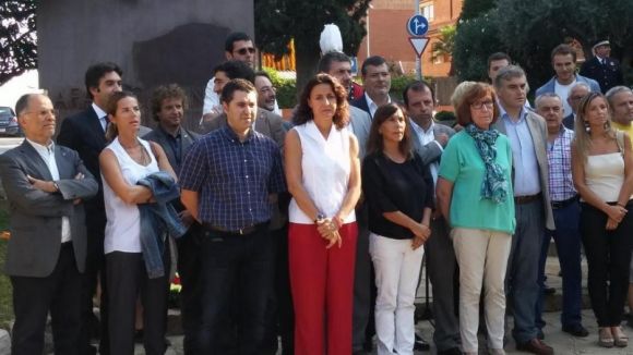 Les ofrenes florals i les sardanes, protagonistes de la Diada a Sant Cugat