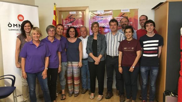 Òmnium farà arribar la Flama del Canigó a totes les llars que ho desitgin