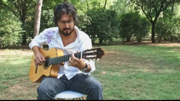 Oriol Saltor arriba al programa 'Clips' amb el tema 'Cristalls'