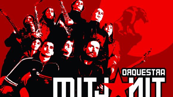 Alt: Les millors fotografies i les versions de l'Orquestra Mitjanit tanquen la festa grossa