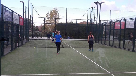 Pàdel Mira-sol recull roba per als refugiats de Lesbos a través d'un torneig aquest diumenge