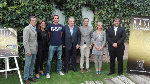 El torneig de pàdel Masia 'Ajudem els altres' continua l'aposta solidària