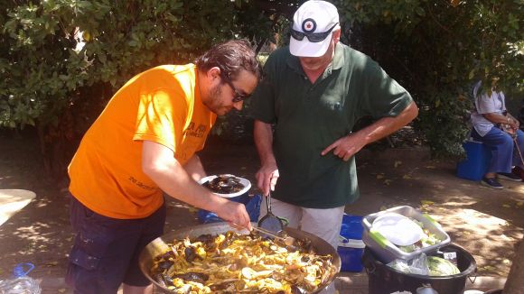 Alt: Més de 480 persones participen a la trobada de paelles de la Floresta