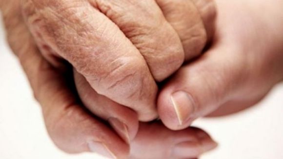 L'Associació Catalana per al Parkinson viu 'a distància' la inauguració d'una exposició a Austràlia