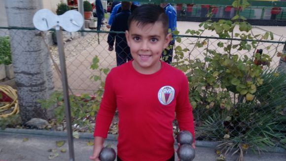 Robertito, jugador més jove de la petanca catalana en debutar amb 7 anys amb el Petanca Sant Cugat