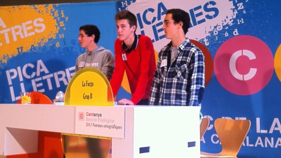 Els instituts Palau Ausit de Ripollet i Forat del Vent de Cerdanyola cara a cara a 'Pica Lletres'