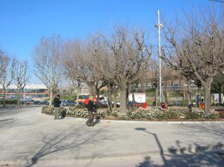 Neix una nova zona de centralitat a Mira-sol amb la remodelació de la plaça Borràs