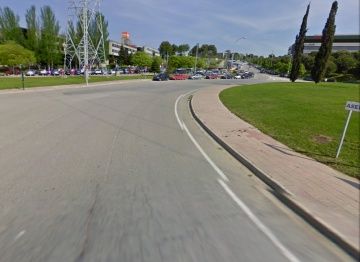 Millores a la calçada i senyalització de la plaça Xavier Cugat i l'avinguda Generalitat