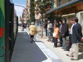 Tres parades d'autobús de la ciutat ja compten amb plataformes per facilitar l'accés als vehicles