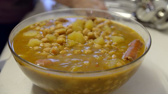 'Potaje' amb gust de 'tranquil·litat' al CPA per celebrar el Dia d'Andalusia