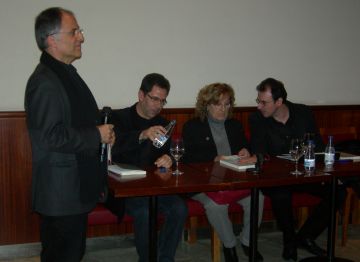 Alt: Marta Pessarrodona presenta '(Quasi) tots els contes' al Cafè Auditori