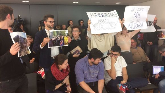 Els fets de la UAB enfronten SCC i ERC al ple i Conesa acusa el PP i C's de dividir-lo