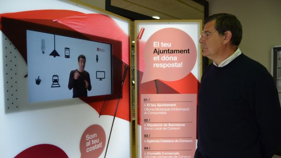 Una exposició a la Biblioteca Vall d'Or difon els drets dels consumidors