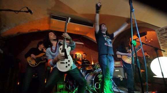 Nit de versions de rock al Cafè Belgrado