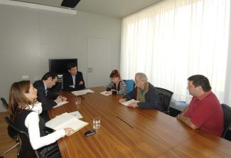 L'associació La Rabassa del Pi denuncia el mal estat de les voreres dels voltants de l'estació de les Planes