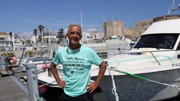El nedador Ramon Llonch fa història en creuar l'Estret de Gibraltar