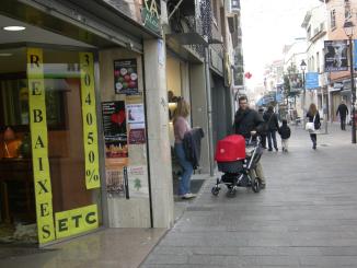 Els santcugatencs busquen gangues en el primer dia de rebaixes