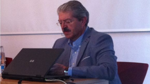 Ricard Lázaro: 'Tutelar és exercir de pares i mares en tots els àmbits'