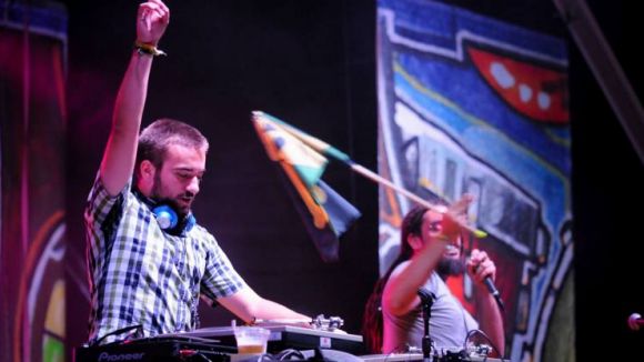 El ritme de Riki Undersounds acompanya el sopar d'avui a la plaça de Pep Ventura