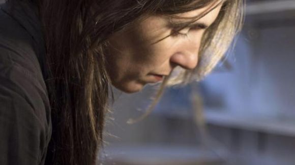 La ceramista florestana Roberta Ferreira rep el Diploma de Mestre Artesà de la Generalitat