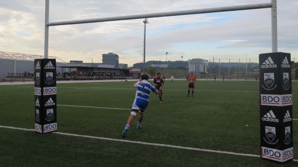 Un drop de Berasategi sobre la botzina dóna la victòria al Rugby Sant Cugat davant el Poble Nou