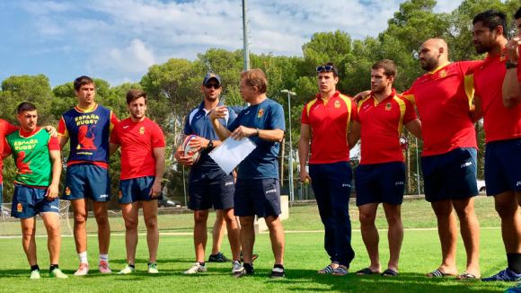 La selecció espanyola absoluta masculina de rugbi tanca l'estada al CAR aquest dimecres