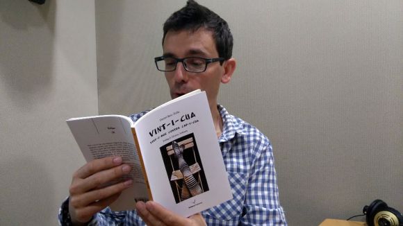 Daniel Ruiz-Trillo presenta 'Vint-i-cua' a l'espai de literatura del magazín