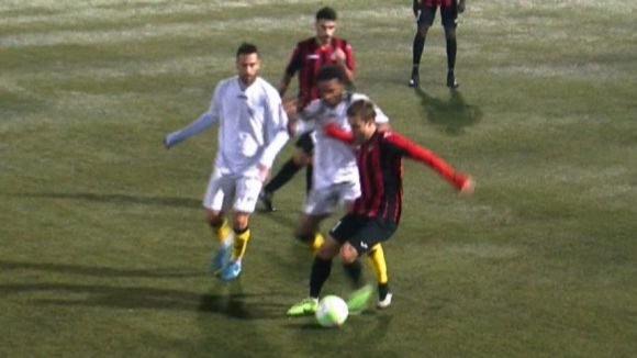 La falta de llum en els metres finals condemna el Sant Cugat FC davant una Montañesa més efectiva