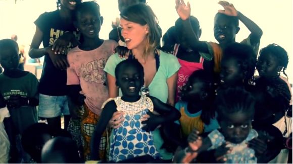 Dos santcugatencs comencen avui un viatge per regalar 'moments de felicitat'