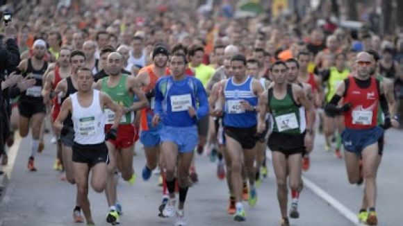 Prop de 2.500 corredors acomiadaran el 2015 a Sant Cugat amb la Sant Silvestre Barcelonesa