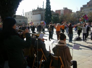 Alt: L'Entitat Sardanista de Sant Cugat encara el 2012 amb menys activitats per la retallada en les subvencions