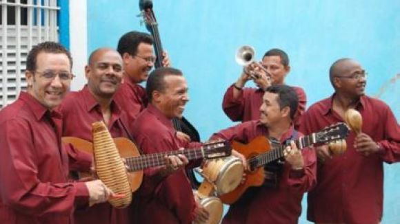 Alt: Fernando Dewar, director del Septeto Santiaguero: 'Defendemos la tradición cubana sin ser puristas'