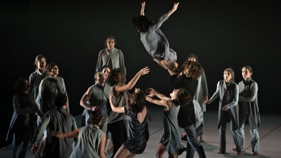'Free Fall' converteix la supervivència en dansa avui al Teatre-Auditori