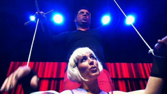 Tony Tes: 'Estem negociant amb la discogràfica EMI'