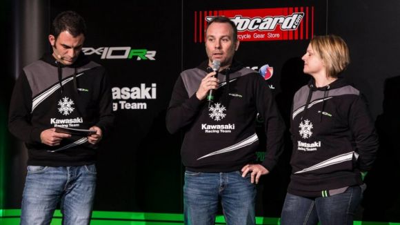 Els germans Roda fan història en guanyar el 4rt mundial de Superbikes amb Kawasaki