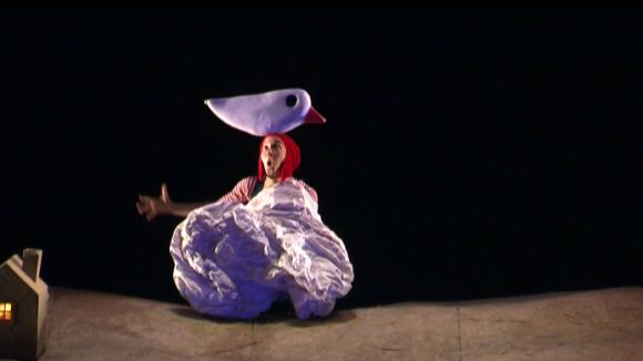 'La casa flotant' reinterpreta l'Arca de Noè amb una mirada laica i màgica