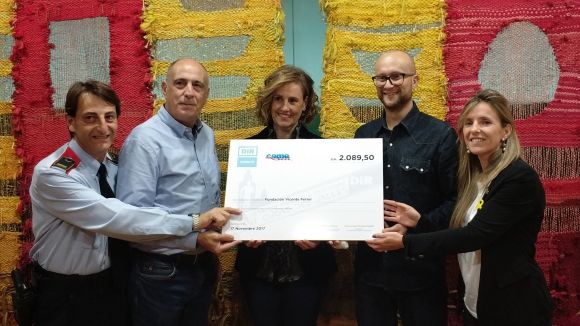 La cursa DIR-Mossos d'Esquadra entrega més de 2.000 euros solidaris a la Fundació Vicente Ferrer