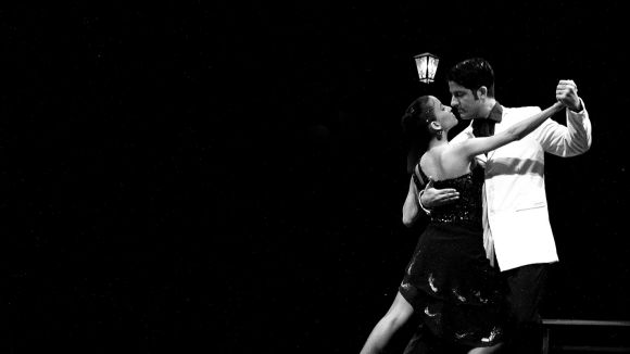 El Siglo ofereix avui una classe gratuïta de tango